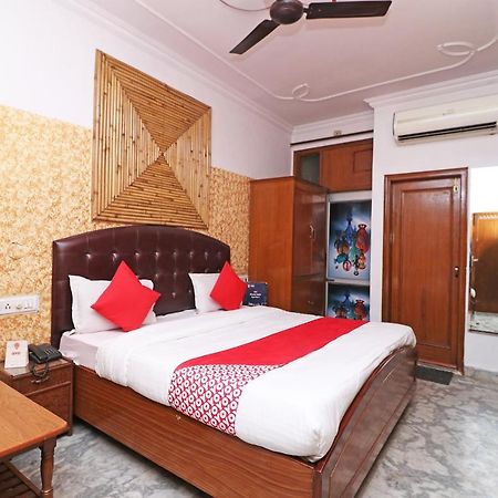 Oyo 29304 Hotel Pooja Yamuna Nagar Екстер'єр фото
