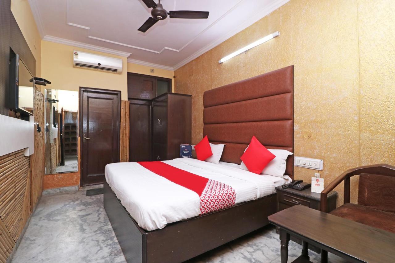 Oyo 29304 Hotel Pooja Yamuna Nagar Екстер'єр фото