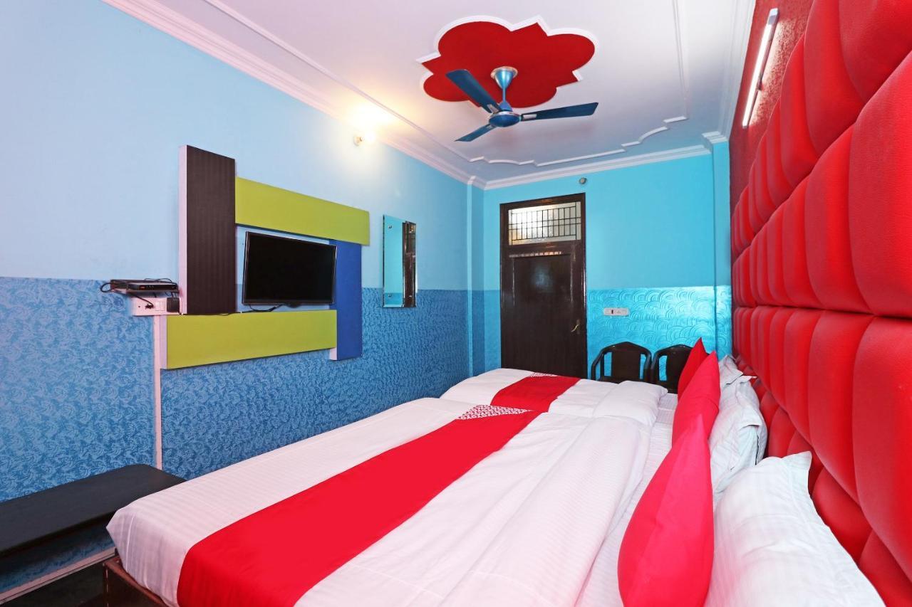 Oyo 29304 Hotel Pooja Yamuna Nagar Екстер'єр фото