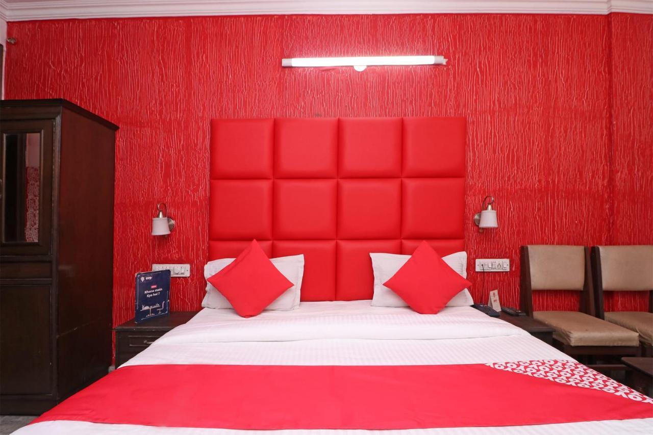 Oyo 29304 Hotel Pooja Yamuna Nagar Екстер'єр фото