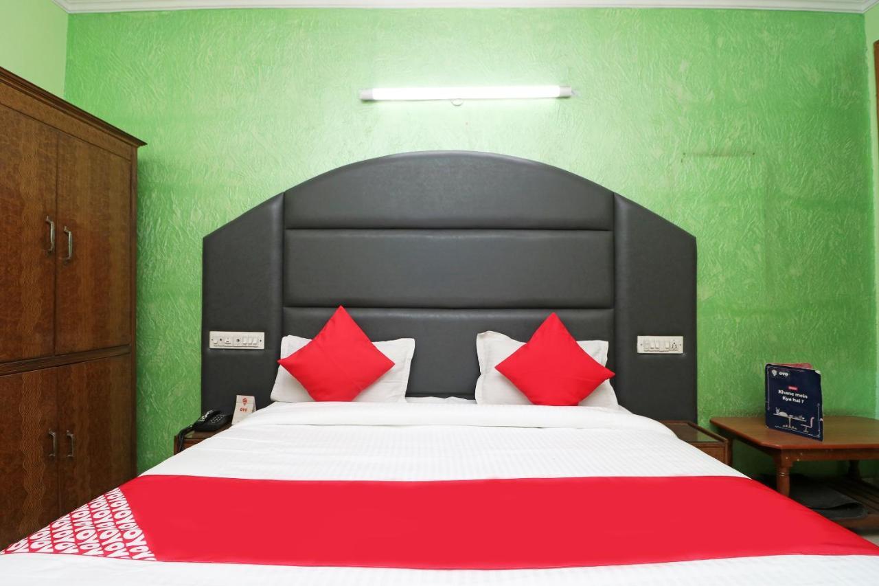 Oyo 29304 Hotel Pooja Yamuna Nagar Екстер'єр фото