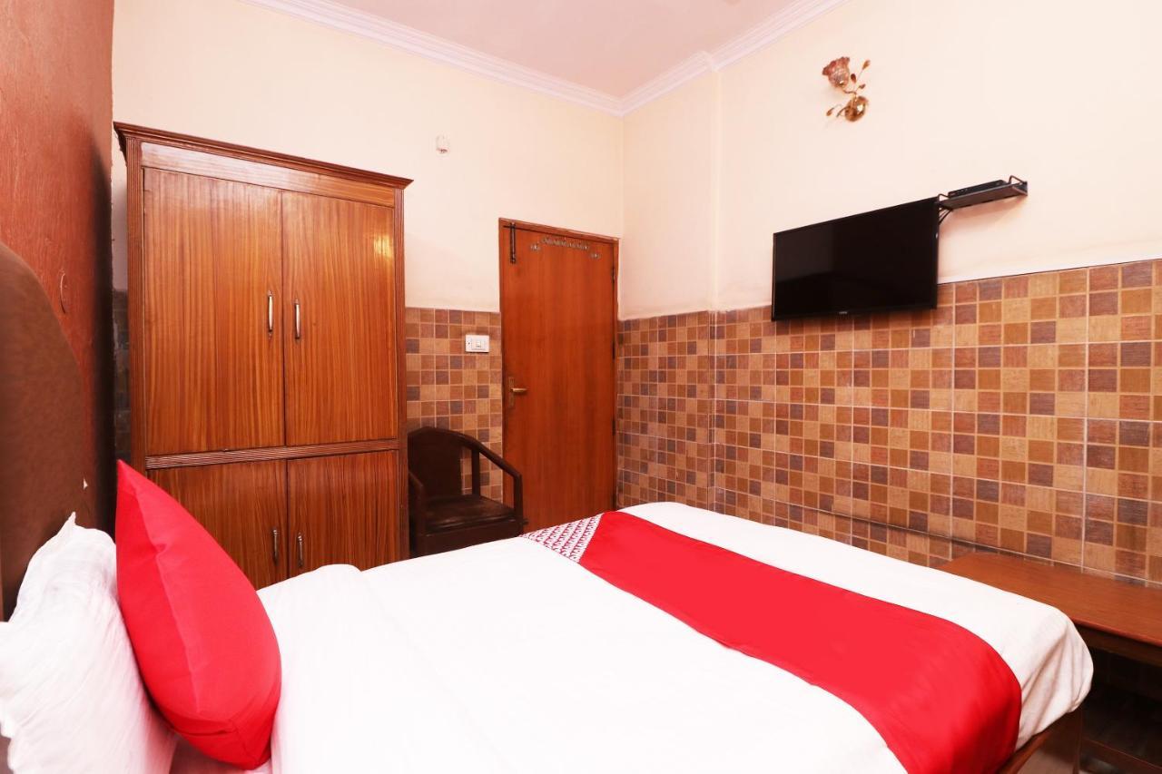 Oyo 29304 Hotel Pooja Yamuna Nagar Екстер'єр фото
